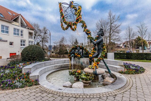 Linsafamer-Brunnen, Neckargartach.