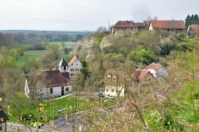 Neippergsche Schloss Kingenberg mit Ev. Kirche