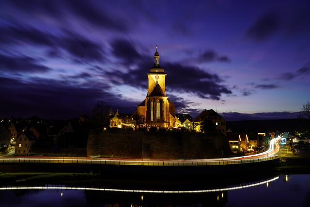 Weihnachtsmarkt rund um die Regiswindiskirche