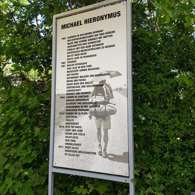 Info zum Künstler der Skulpturen