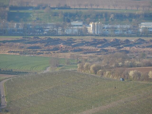 Das Baufeld vom potentiellen Layher Werk 3. Auf die Hochbauten werden noch Schornsteine kommen