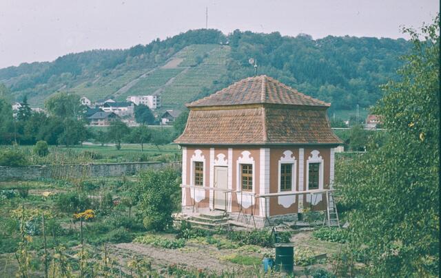 Das Teehaus in der Endphase der Renovierung