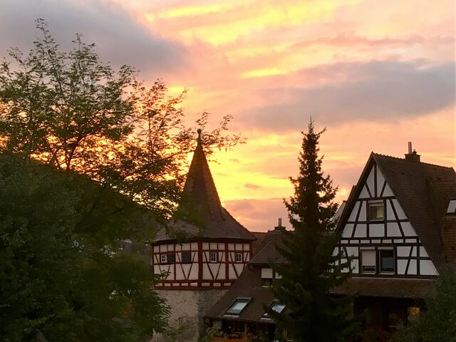 Forchtenberg: Altstadt in der Abenddämmerung
