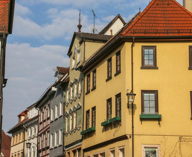 Häuserfront in der unteren Hauptstraße in Bad Wimpfen