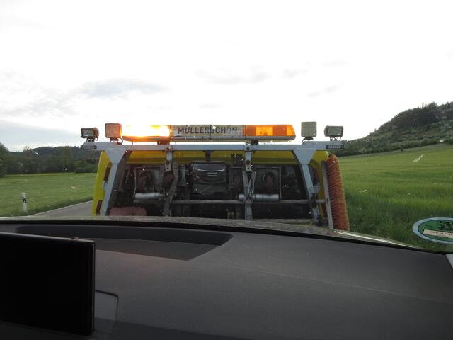 Spannend auch die Fahrt im eigenen Auto auf dem Abschlepper. Aus der hohen Position bekommt man doch nochmal ganz andere Ansichten.