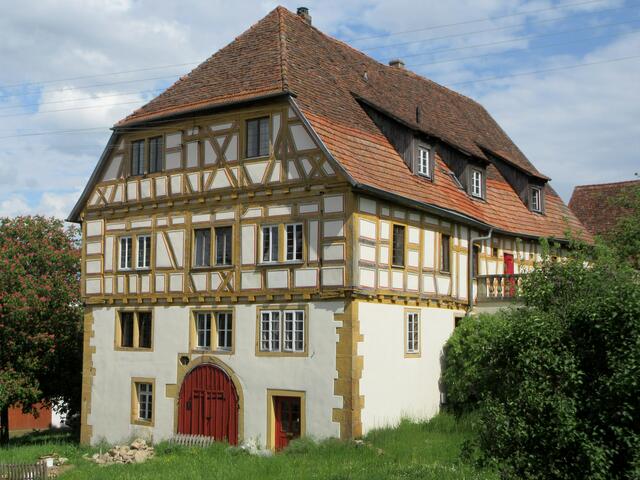 Schloß Neunstetten, erbaut 1568 von Hans Gottfried von Berlichingen, er ist ein Enkel des Götz von Berlichingen