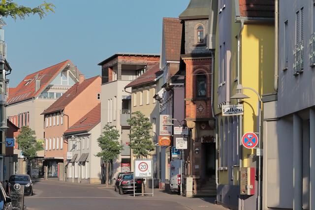 Lauffener Bahnhofstraße, April 2020