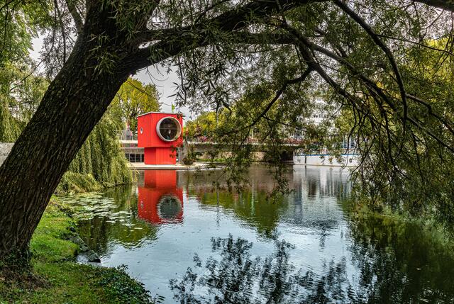Das One Man House am Neckar