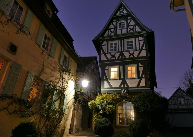 Schmuckstück bei Nacht