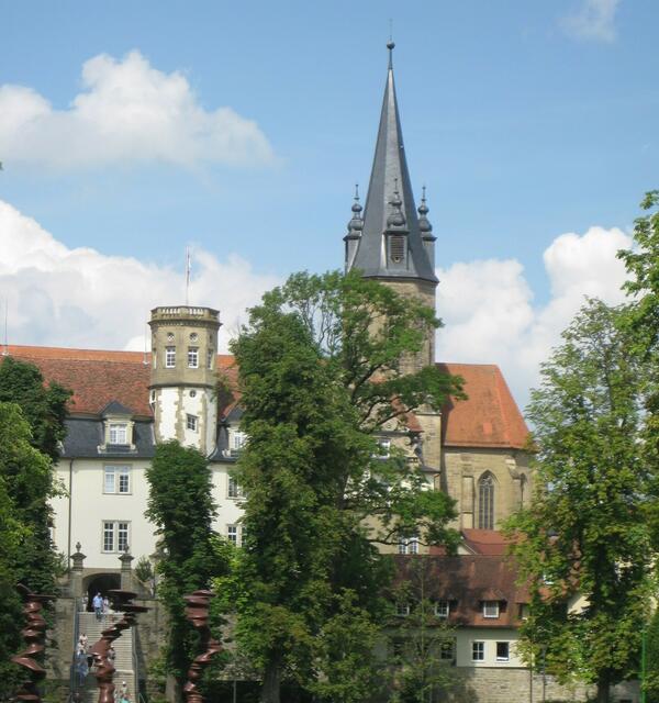 Blick auf dieÖhringer Stiftskirche -2-
