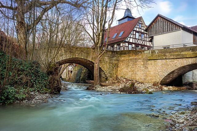 Durch das romantisch gelegene Belsenberg fließen 3 kleine Bäche: " der Österbach, der Füllbach und der Deubach.