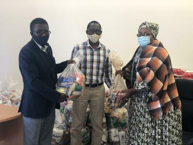 Augustinus, Landrat Itope und Yvonne | Foto: genehmigt