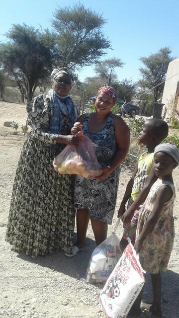 bei der Verteilung | Foto: genemigt