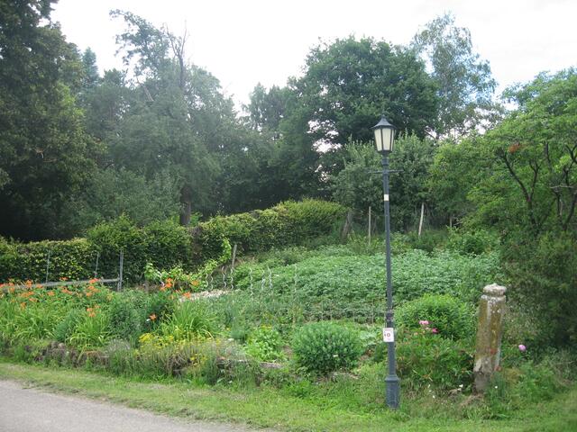 Gepflegter Bauerngarten in Volkshausen.