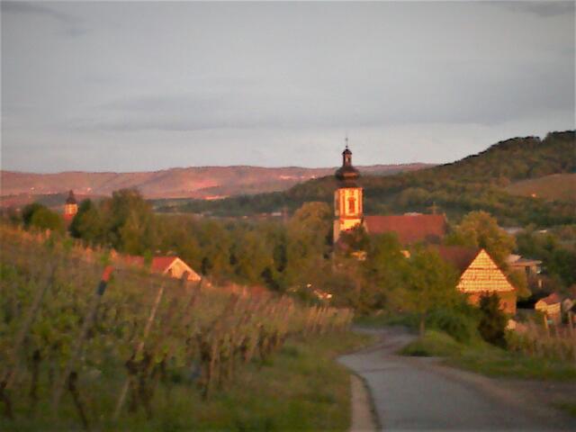 St. Michael in Binswangen in der Abendsonne 06.05.2012