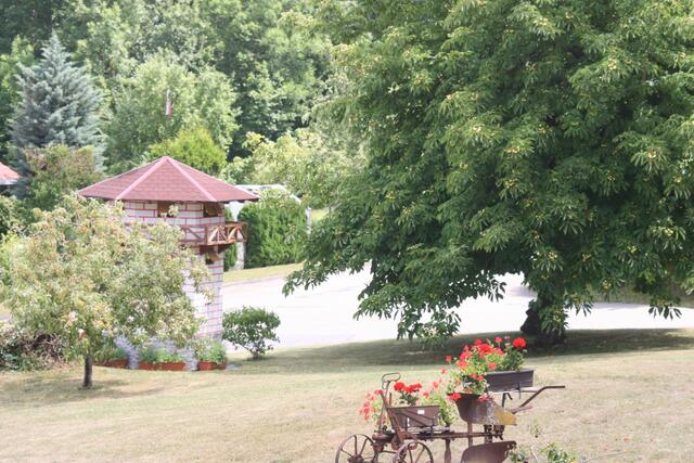 Der Sechseckturm im Maßstab 1:4