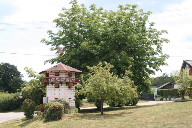 Der Sechseckturm im Maßstab 1:4
