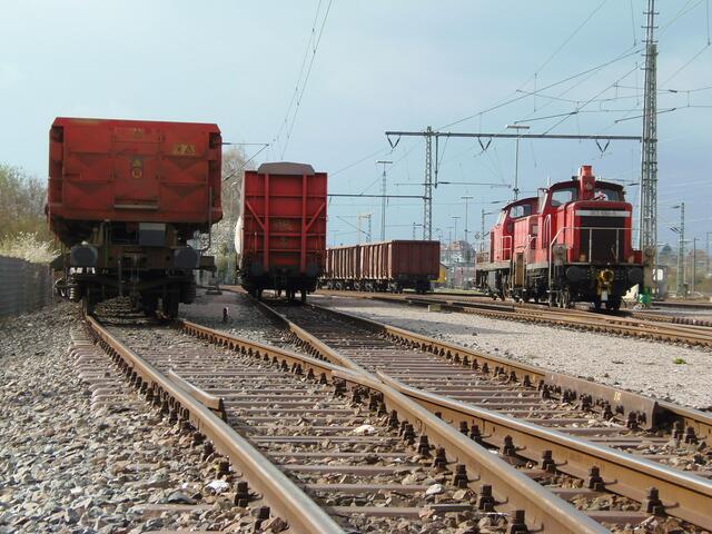Blick auf den Rangierbahnhof beim Hauptbahnhof Bad Friedrichshall in Jagstfeld.