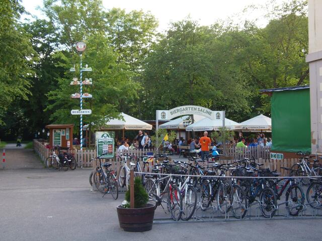 . . .  und hier in der Gartenwirschaft "Saline" im Salinengelände am Kocherkanal.