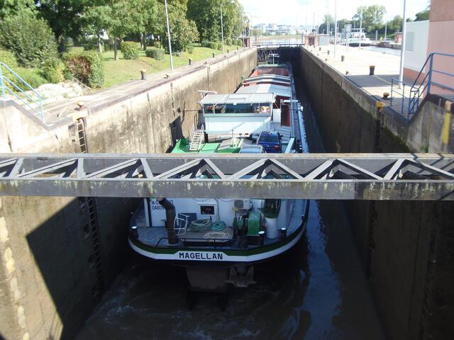 Hat auch nicht jede Stadt: hier die Neckarschleuße in Kochendorf.