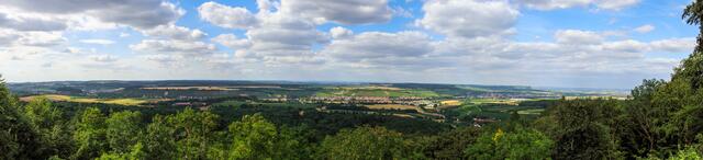 Panorama vom weißen Steinbruch bei Pfaffenhofen