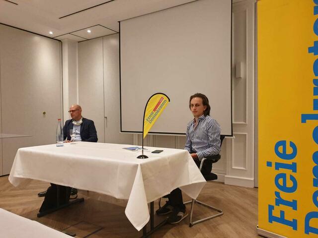 v.links Sebastian Damm und Diskussionsleiter Urs Markert