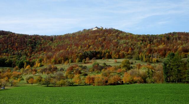 Der Teckberg im Herbstkleid