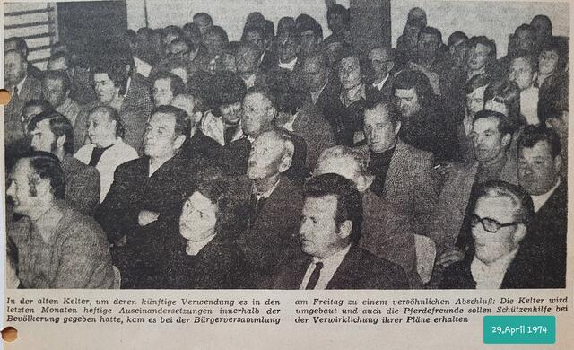 Ende April 1974 fand im Übungsraum des SC Kocherstetten, den dieser schon 1965? provisorisch in der alten Kelter eingerichtet hatte, eine Bürgerversammlung mit versöhnlichem Abschluss statt: die Kelter wird umgebaut und auch die Pferdefreunde sollen in ihren Plänen unterstützt werden