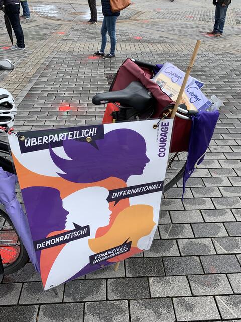 1. Mai 2020 unter Abstand - strikte Corona Regeln werden eingehalten