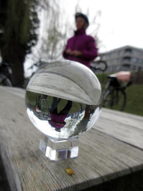 Da muss noch viel geübt werden, bis so schöne Bilder raus kommen wie bei Moni Bordt, aber man sieht schon, dass wir mit dem Rad unterwegs waren.