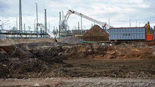 BuGa-Brücke vom Neckarbogen aus aufgenommen