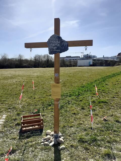 Leider wurder dieses Hoffnungskreuz in Brackenheim (unterhalb vom Bürgerzentrum) in der Nacht zum 1. April gestohlen. Die Veranstalter bedauern dies sehr,
