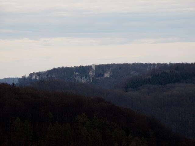 Von hier oben konnten wir dann auch das Schloss Lichtenstein wieder sehen