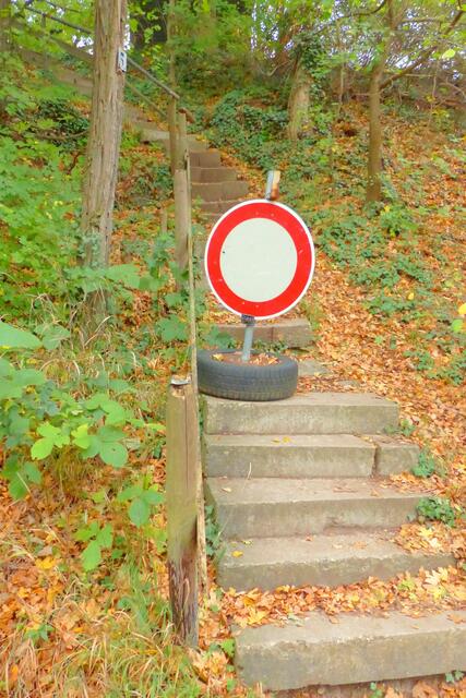 Wer möchte hier denn durchfahren?