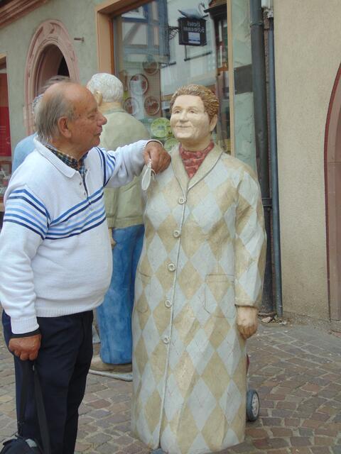 "Madame, darf ich Sie mal etwas fragen?"