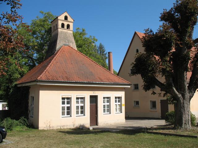 ??? keine Hütte, aber auch kein Haus, Freudental