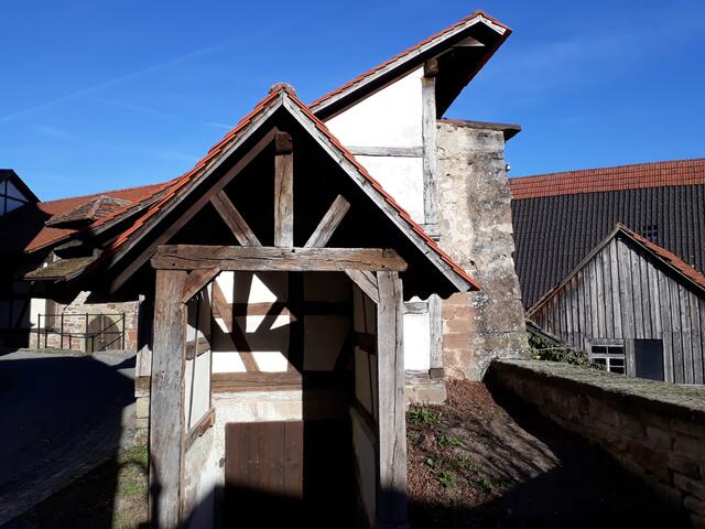 Ein Gaden-Eingang, Lienzingen