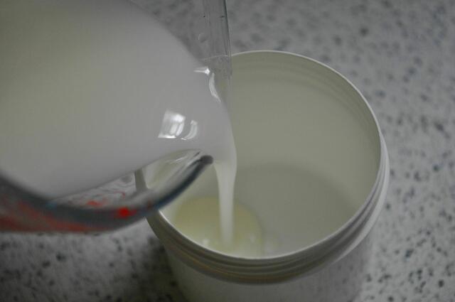 Abgießen ind ein Döschen | Foto: Daniela Somers