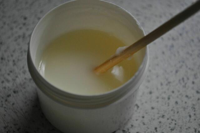 Immer mal wieder umrühren, während dem Erkalten. | Foto: Daniela Somers