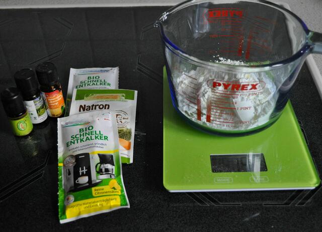 Die Zutaten + Kokosöl und Schmelzflocken | Foto: Daniela Somers