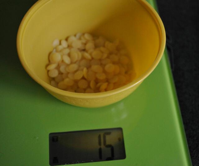 15 g Bienenwachs | Foto: Daniela Somers