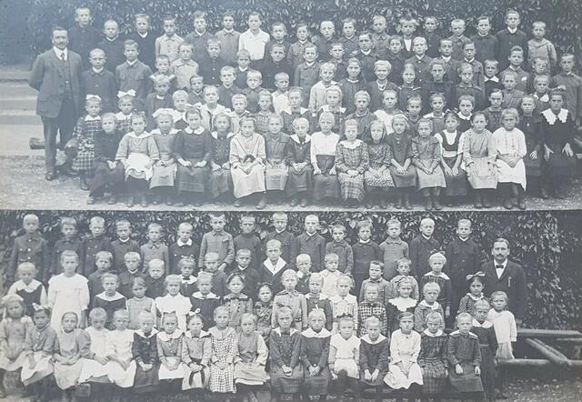 1921 besuchten 142 Schüler die Volksschule Kocherstetten