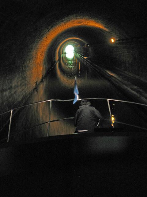 im Schiffstunnel