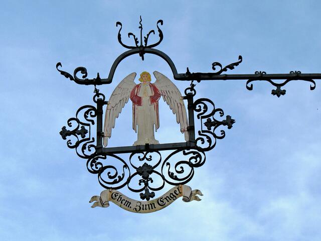 Goldblonder Engel in Gundelsheim