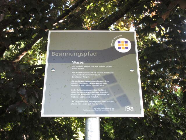 Die Station 9a ist am Ortsrand von Bad Wimpfen, wo der Erbach einen kleinen Weiher bildet. Eine Teilnehmerin meinte sie sei die Strecke schon oft für einen Sonntagsspaziergang gegangen, Parken in Bad Wimpfen und dann zum Café nach Bad Rappenau und zurück.