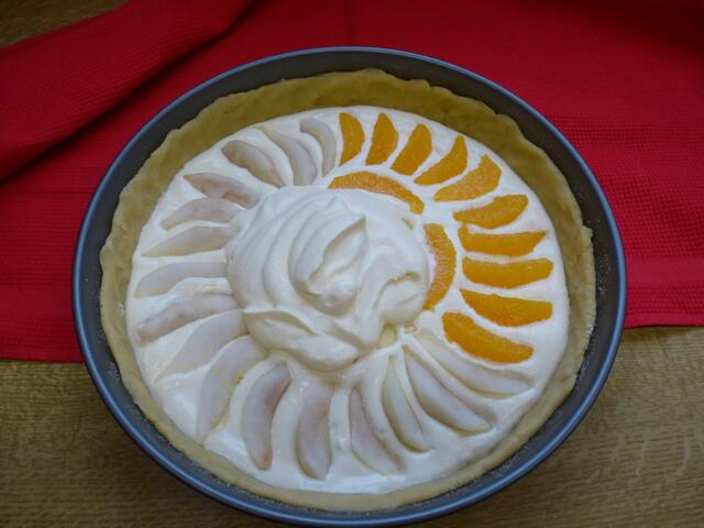 Käsekuchenvariante mit Birnen und Orangenfilets https://meine.stimme.de/kuenzelsau/ratgeber/orangen-filettieren-hier-fuer-einen-ueberraschungskuchen-d25460.html