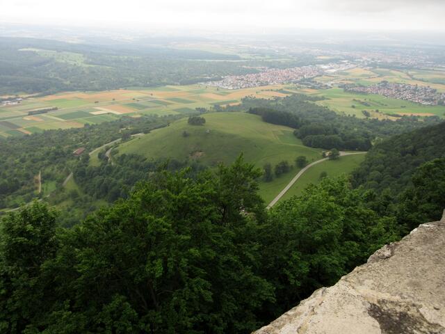 Blick von der Burg Teck zum Hohenbohl.