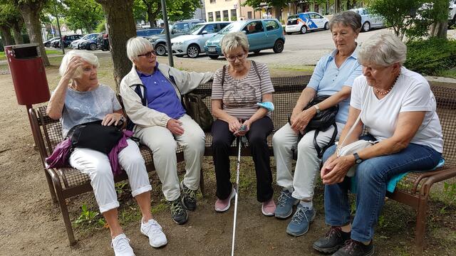 Warten auf den Bus