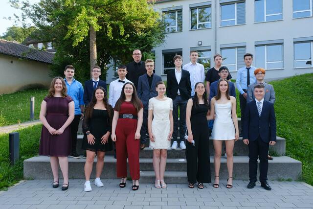 Klasse 10b mit ihrem Klassenlehrer Constantin Müller