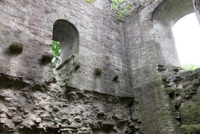 1746 erwarb die Familie von Gaisberg das Rittergut Helfenberg, nahm aber ihren Sitz im "Schloss" im gleichnamigen Dorf.
